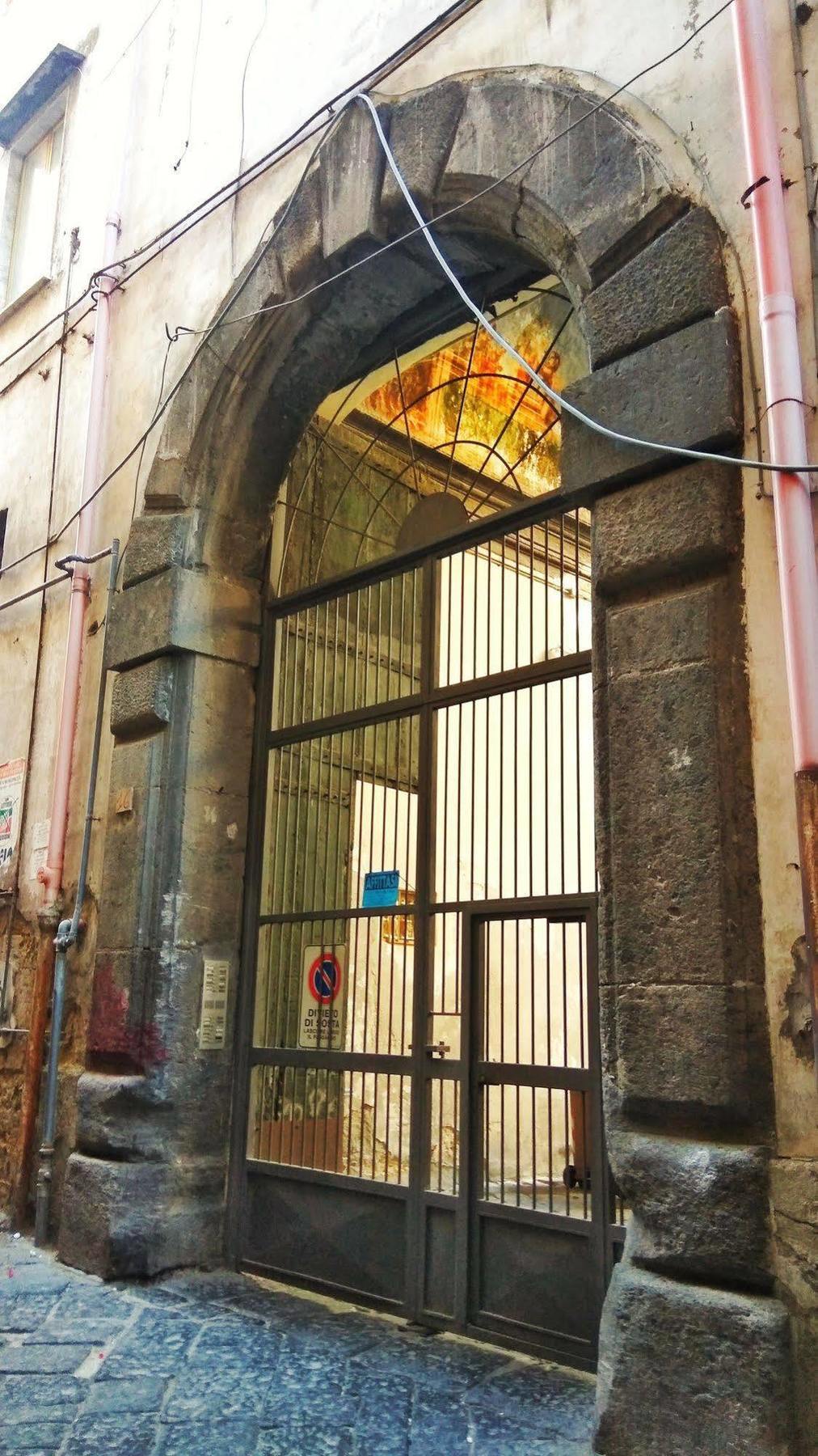 Diletto A Napoli Bed and Breakfast Buitenkant foto
