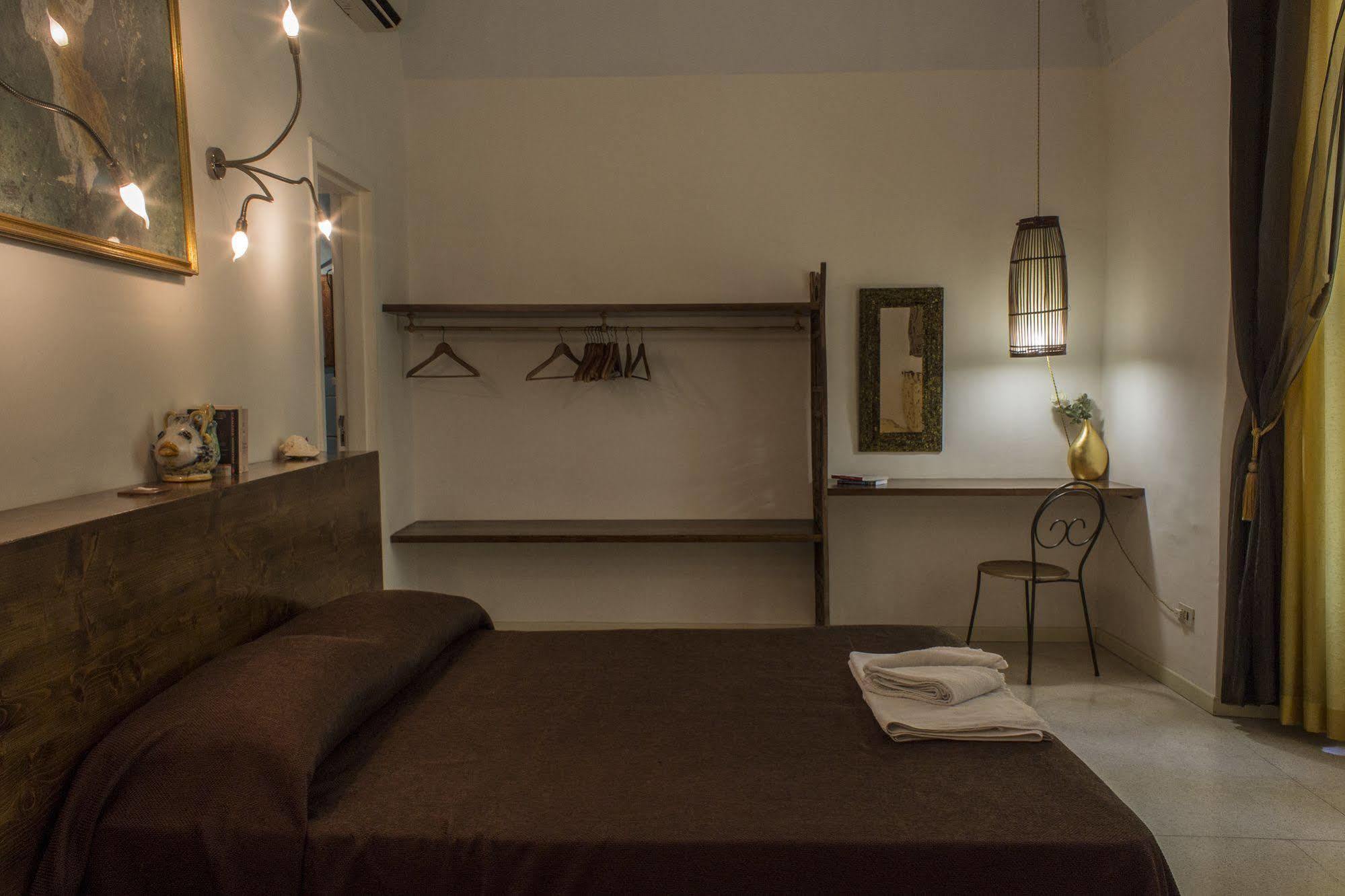 Diletto A Napoli Bed and Breakfast Buitenkant foto